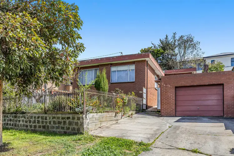 Second view of Homely house listing, 8 Barbara Crescent, Avondale Heights VIC 3034