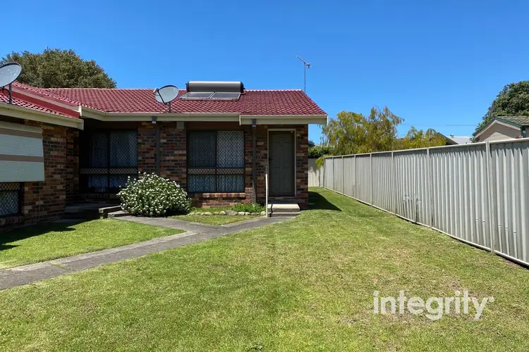 4/2 Campbell Place, Nowra NSW 2541
