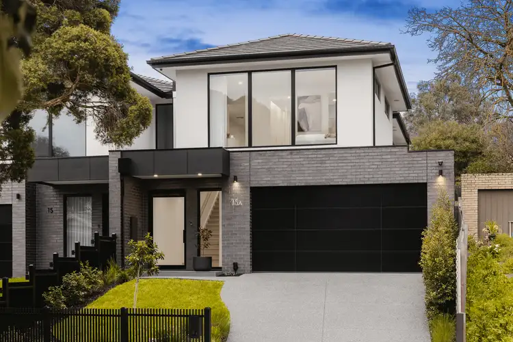 15a Kneale Drive, Box Hill North VIC 3129