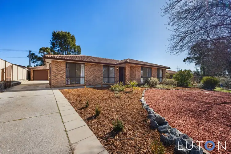 42 Abercorn Crescent, Isabella Plains ACT 2905