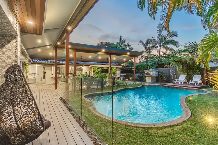 11 Karratha Court, Mermaid Waters QLD 4218