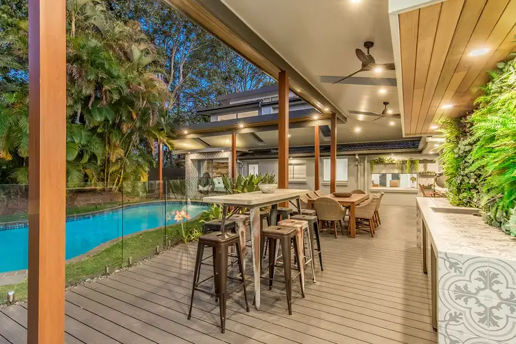 11 Karratha Court, Mermaid Waters QLD 4218