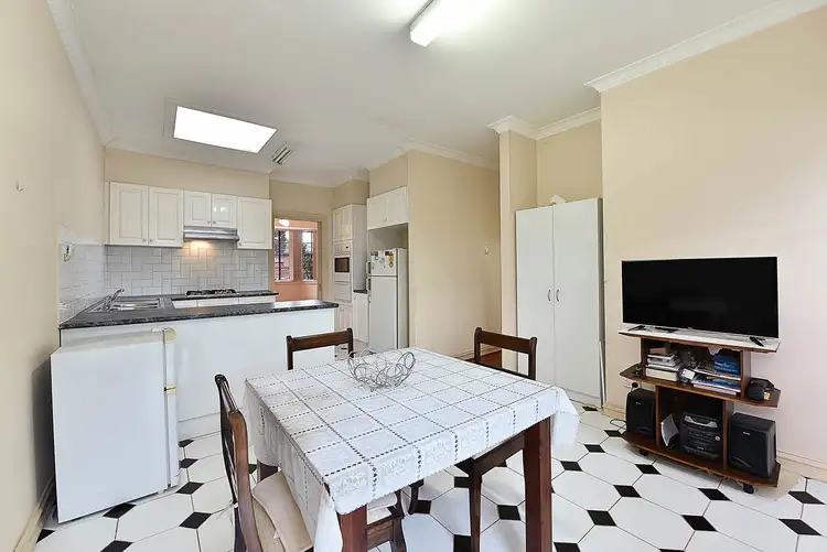 Sixth view of Homely unit listing, 1/811 Plenty Road, Reservoir VIC 3073