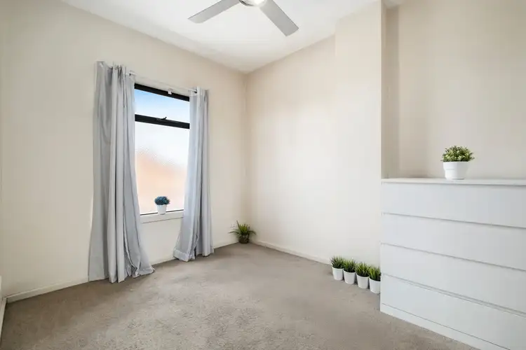 Fourth view of Homely apartment listing, 4/12 Hutton Street, Dandenong VIC 3175