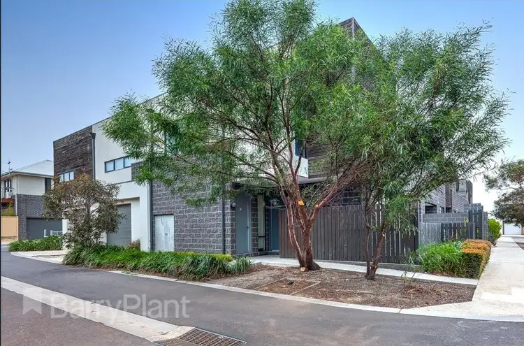 5/11 Monckton Place, Caroline Springs VIC 3023