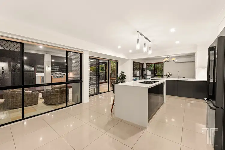 Second view of Homely house listing, 24 Juniper Place, Carindale QLD 4152