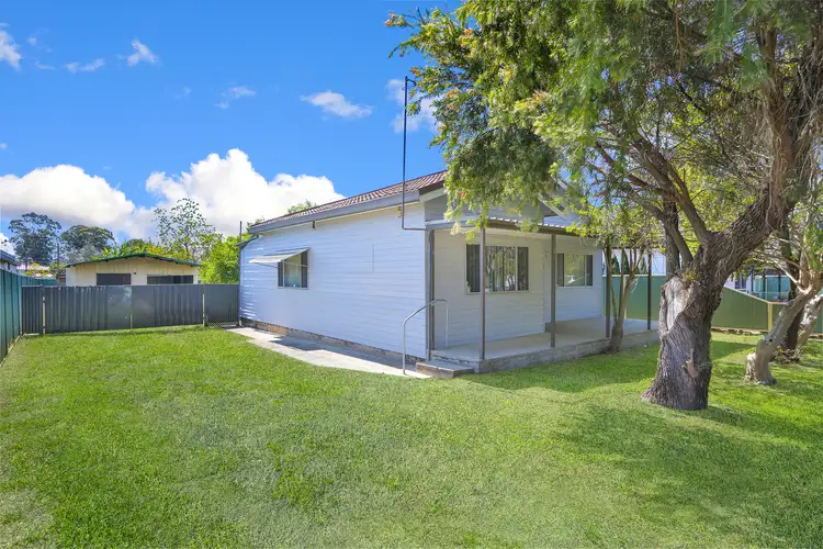 8 Barangaroo Road, Toongabbie NSW 2146