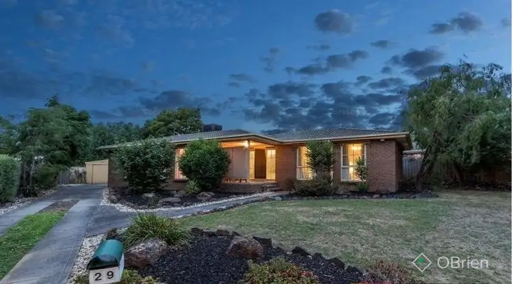 29 Bemersyde Drive, Berwick VIC 3806