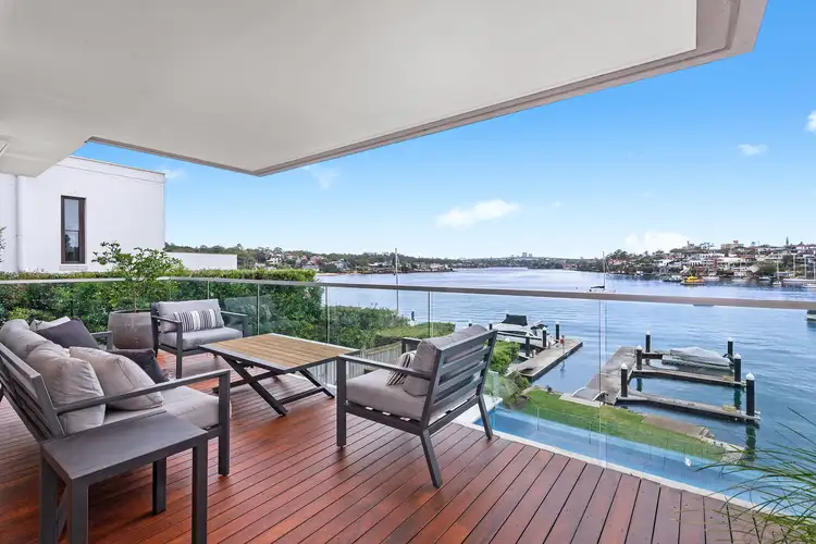 2/4 Walton Crescent, Abbotsford NSW 2046
