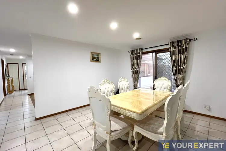 Fifth view of Homely house listing, 2 Lomandra Court, Narre Warren South VIC 3805