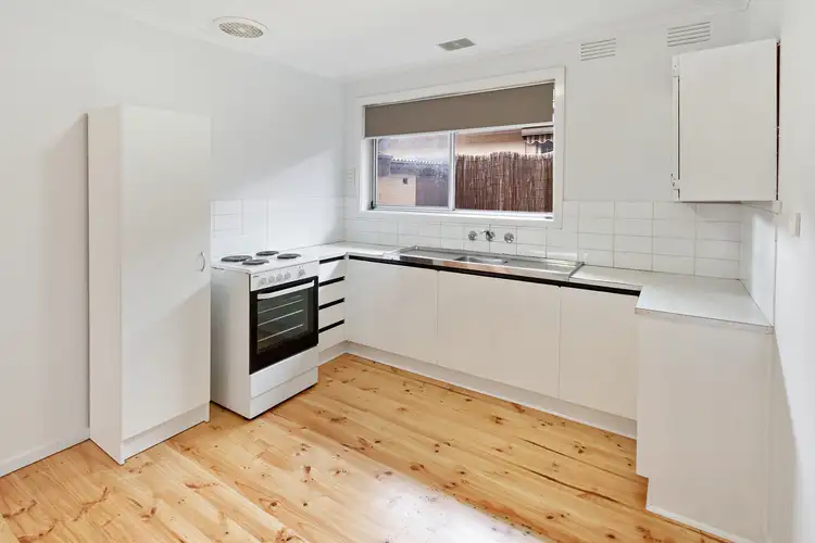 2/632 Gilbert Road, Reservoir VIC 3073