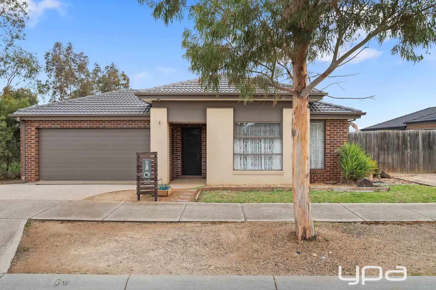 Main view of Homely house listing, 32 Cooloongup Crescent, Harkness VIC 3337