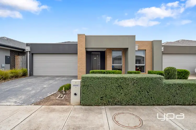 8 Amaroo Circuit, Bacchus Marsh VIC 3340