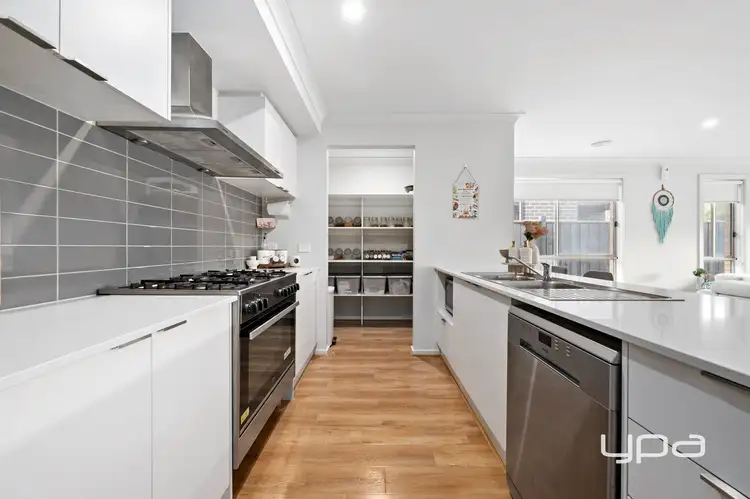 Second view of Homely house listing, 8 Amaroo Circuit, Bacchus Marsh VIC 3340