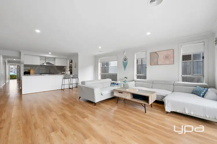 Fourth view of Homely house listing, 8 Amaroo Circuit, Bacchus Marsh VIC 3340