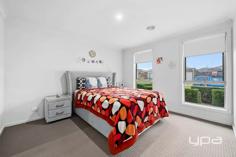 Fifth view of Homely house listing, 8 Amaroo Circuit, Bacchus Marsh VIC 3340