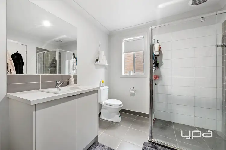 Sixth view of Homely house listing, 8 Amaroo Circuit, Bacchus Marsh VIC 3340