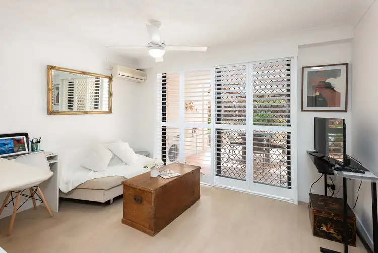 Third view of Homely apartment listing, 5/33 Lenneberg Street, Southport QLD 4215