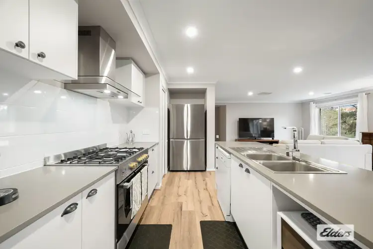 Second view of Homely house listing, 10 Hearst Court, Wodonga VIC 3690
