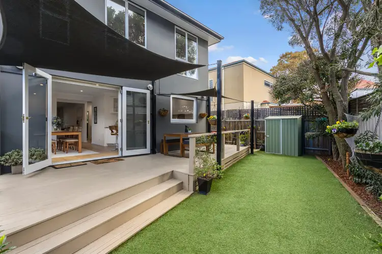 65 Ludstone Street, Hampton VIC 3188