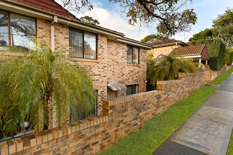 2/133 Griffiths Street, Balgowlah NSW 2093