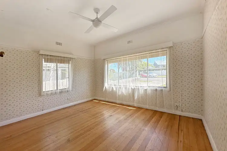 Fifth view of Homely house listing, 32 Gloucester Place, Warragul VIC 3820