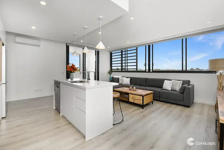 710/81a Lord Sheffield Circuit, Penrith NSW 2750