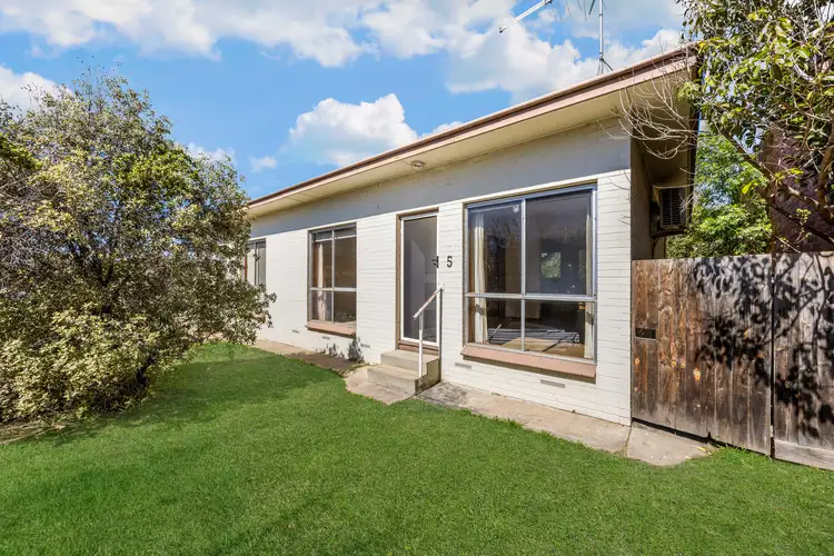 5/24 Barkly Street, Sunbury VIC 3429