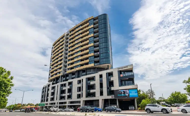 910/803 Dandenong Road