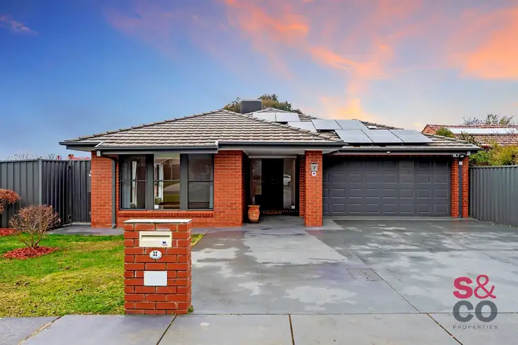 37 McKinlay Street, Narrabundah ACT 2604