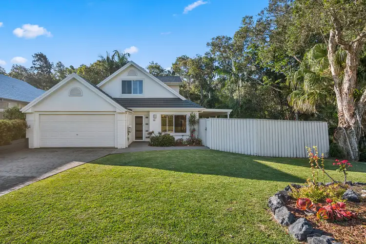 39 Crystal Drive, Sapphire Beach NSW 2450