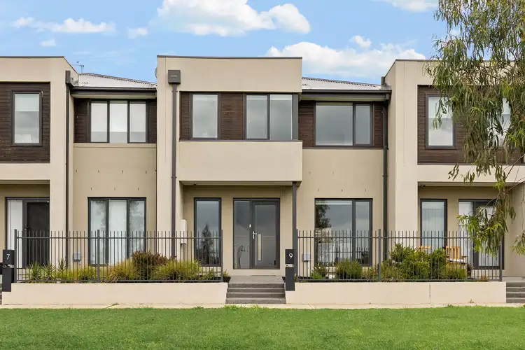 9 Kelpie Walk, Sunbury VIC 3429