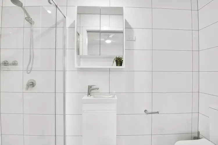 Fourth view of Homely studio listing, R2/24 Banyan Drive, Frankston VIC 3199