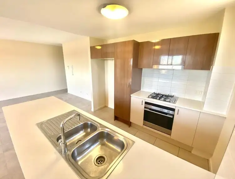 24/9-13 Goulburn Street, Warwick Farm NSW 2170