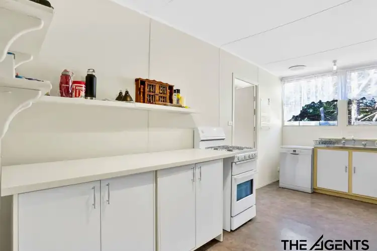 Sixth view of Homely house listing, 4 Centre Avenue, Werribee VIC 3030