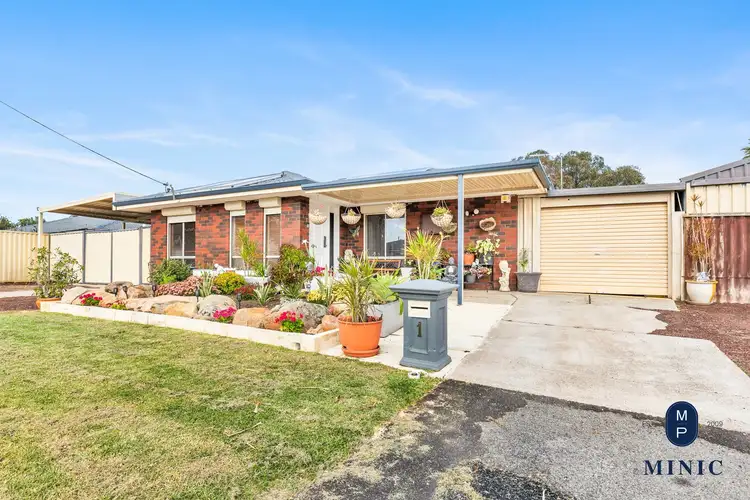 1 Burran Court, Armadale WA 6112