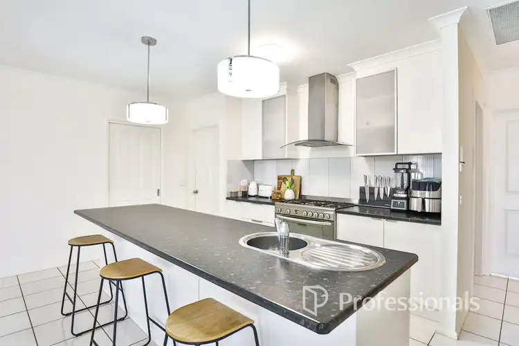 Fourth view of Homely house listing, 10 Barraclough Way, Mildura VIC 3500