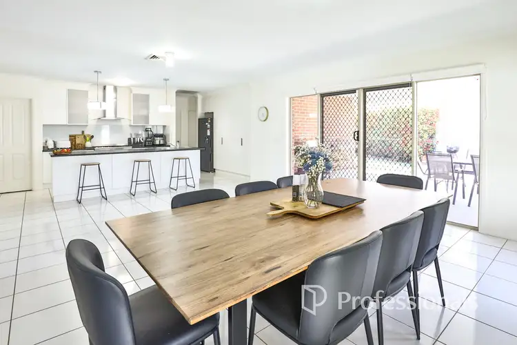 Sixth view of Homely house listing, 10 Barraclough Way, Mildura VIC 3500