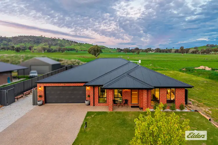 39 Gibson Boulevard, Tangambalanga VIC 3691
