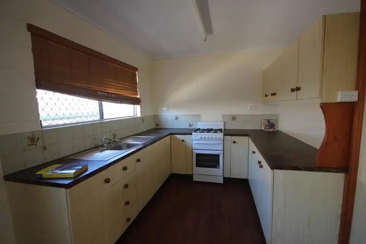 Seventh view of Homely block of units listing, 28-30 Echlin Street, West End QLD 4810