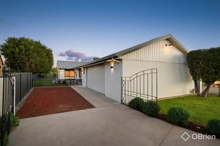 Second view of Homely house listing, 4 Armstrong Court, Wangaratta VIC 3677