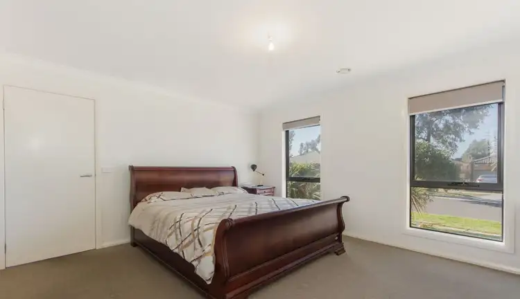 Fifth view of Homely house listing, 15 Wylie Circuit, Burnside Heights VIC 3023