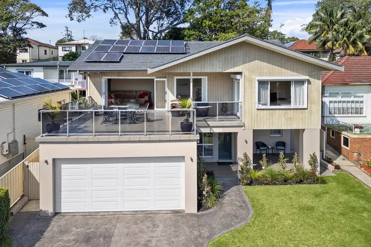 18 Phillips Crescent, Mangerton NSW 2500