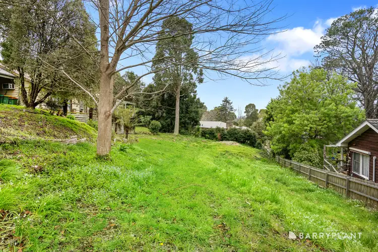 37 Brisbane Hill Road, Warburton VIC 3799