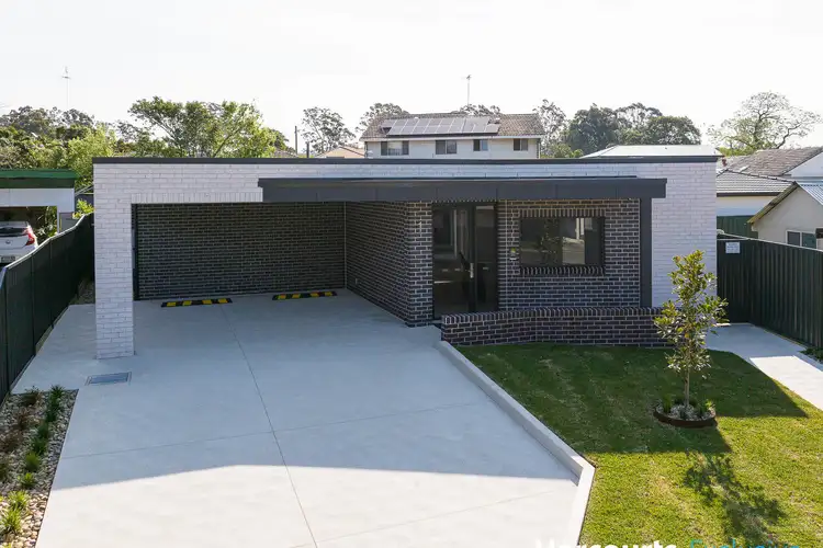 1 Kenarf Close, Kingswood NSW 2747