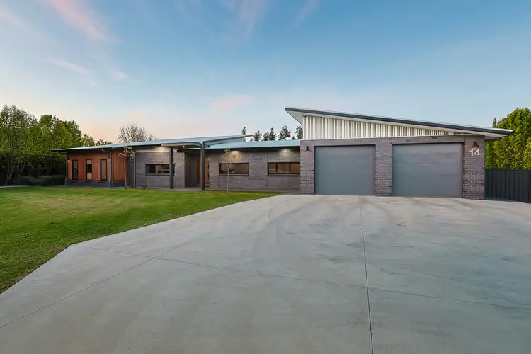 14 Monarch Court, Nichols Point VIC 3501