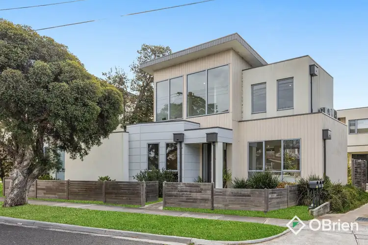 1/23B Gairloch Drive, Frankston VIC 3199