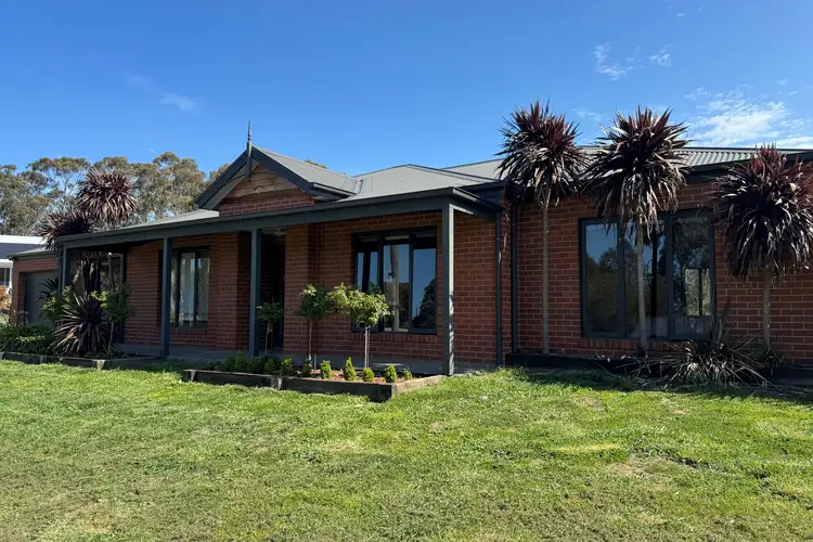 9 Fenton Avenue, Campbells Creek VIC 3451