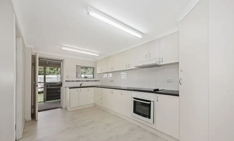 2/14 NAPIER Street, Murarrie QLD 4172