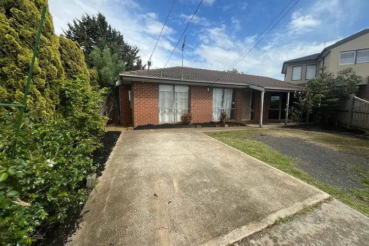 4 Colac Court